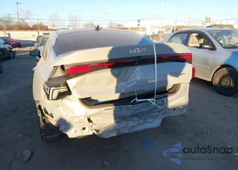 2026 Kia K5 Gt-Line Awd z USA, uszkodzony, nr VIN KNAG64J70T5398461